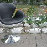 Дизайнерское кресло Сван в черно-белом цвете,  уценено