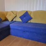 СРОЧНО продам ОТЛИЧНЫЙ диван ( уголок) + 3 подушки