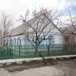 Продам  дом с участком в центре Новоалександровки
