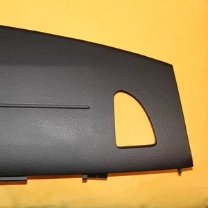 Пассажирская накладка и подушка безопасности Airbag на Nissan Tiida