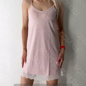 Нічна сорочка на тонкій бретелі 