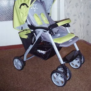 Продам НОВУЮ прогулочную коляску baby design tiny