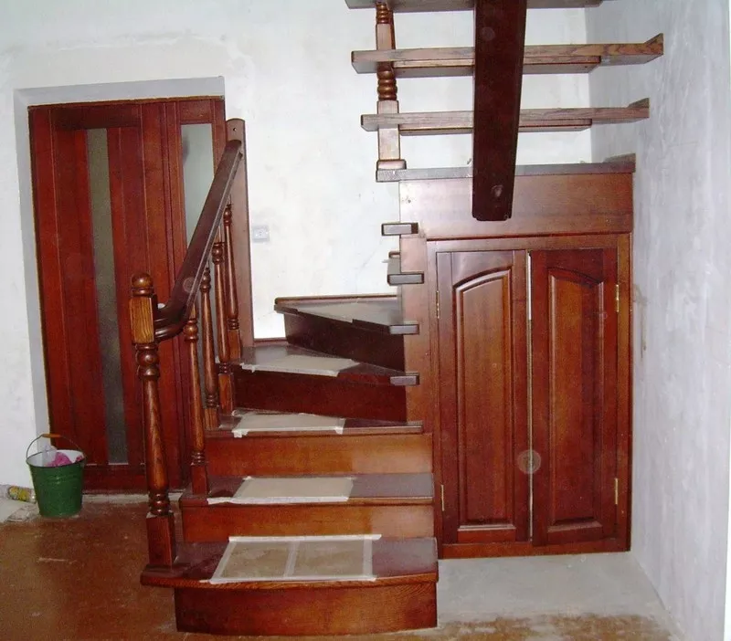 Лестницы для дома - изготовление и монтаж .Днепропетровск 20