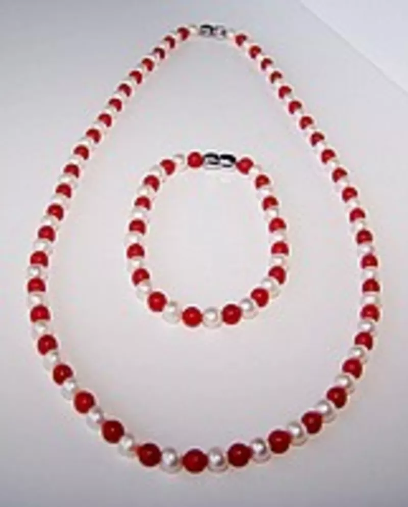 Ожерелье и браслет жемчуг и красный коралл (комплект)