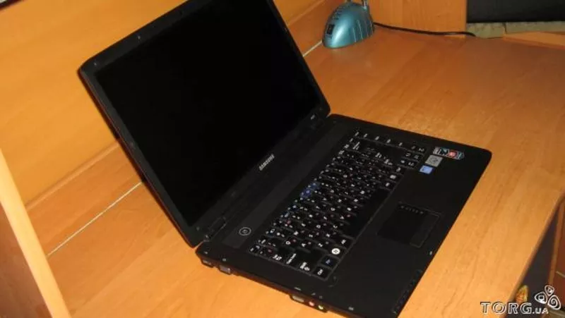Продам ноутбук двух-ядерный Samsung NP-R503-DA03UA