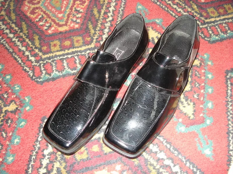Женские черные туфли 2