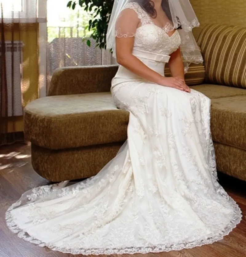   Изысканное свадебное платье в идеальном состоянии,  р.42-46, рост160-1 5