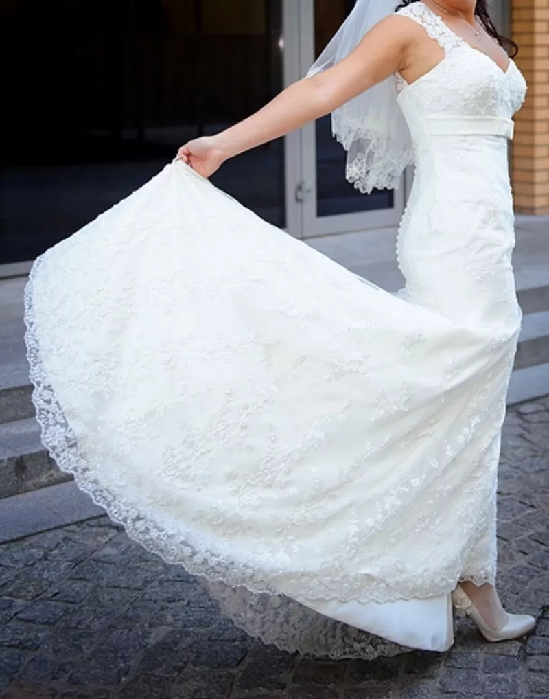   Изысканное свадебное платье в идеальном состоянии,  р.42-46, рост160-1 6