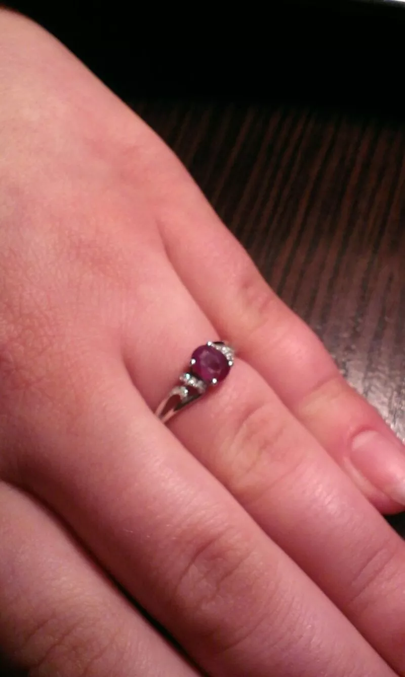 Кольцо с бриллиантами и рубином 2
