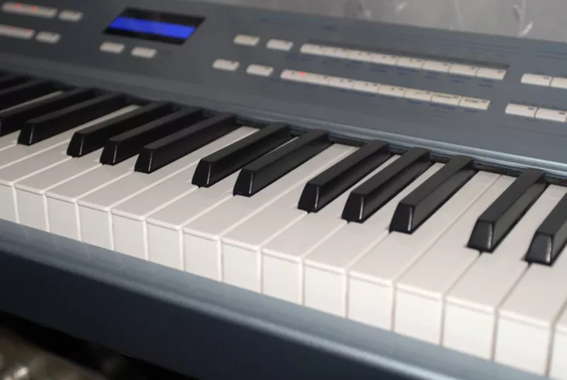 цифровое пианино Kurzweil SP3X с рояльными клавишами 7