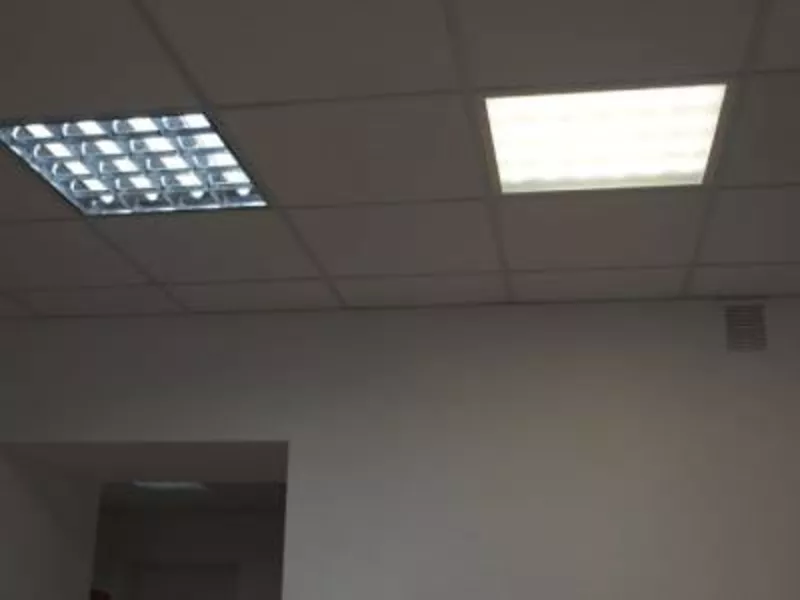 Потолочные офисные светодиодные светильники 