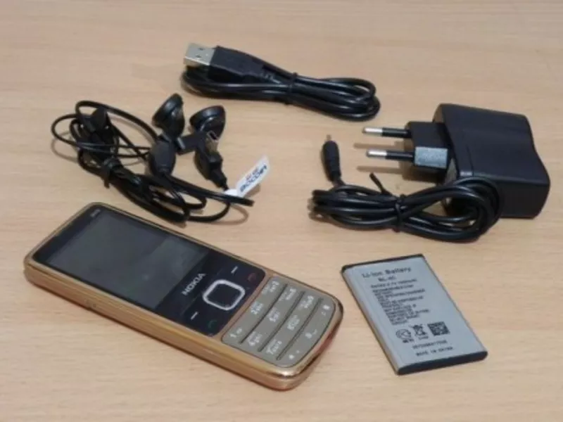 Мобильный телефон  Nokia 6700  (2 sim,  без TV)   .