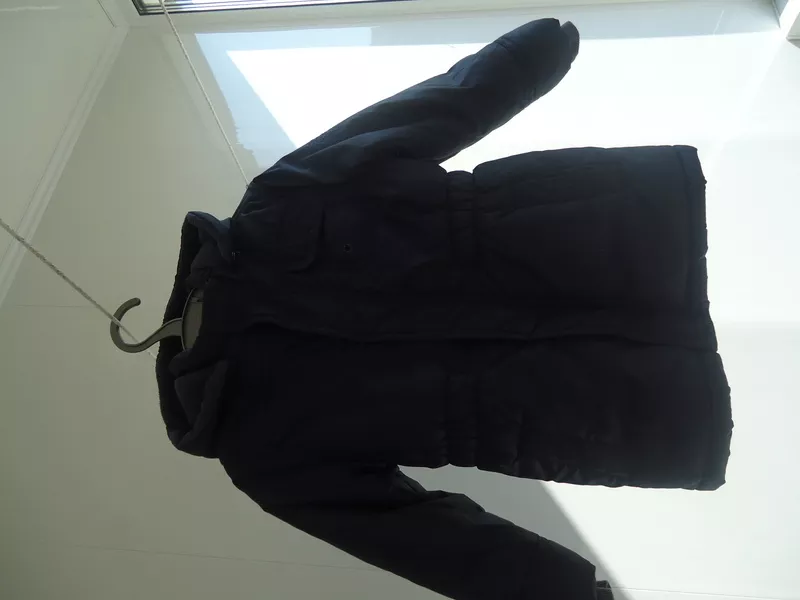Продам б/у детская демисезонная куртку с капешоном фирмы Chicco