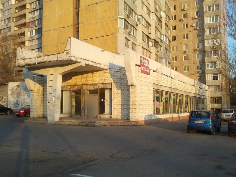 Продам Выстовочны зал по ул.Малиновского 3