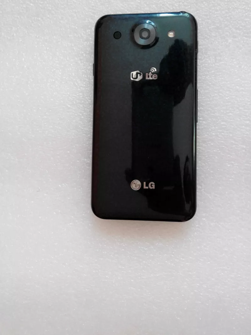 Смартфон LG Optimus G Pro  4