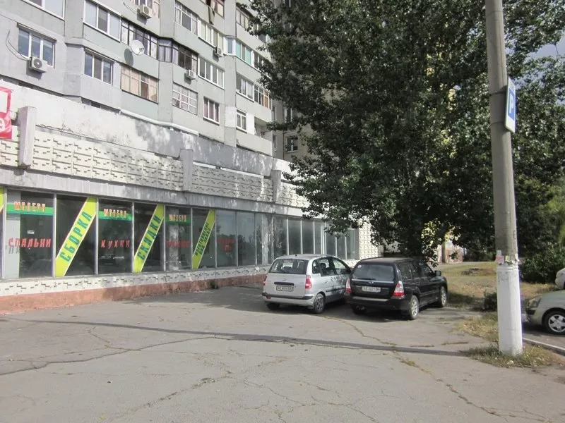 Сдам торговую площадь на ул. Малиновского 60 7