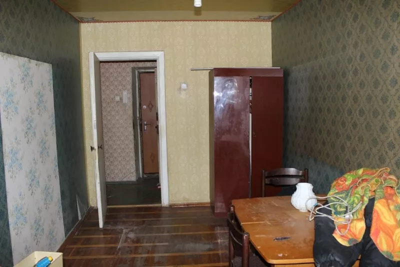 Продам 2-комнатную квартиру на Тополе-1 5