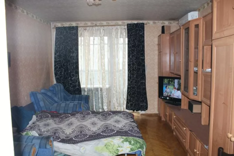 Продам 2-комнатную квартиру на Тополе-1 7