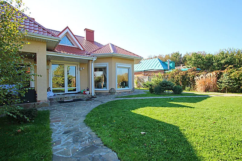 Продам дом 200 м2 в Днепропетровске,  Братское. 2