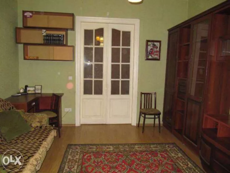 Продается 2-х комнатная квартира,  угол пр.Карла Маркса и ул.Пастера 6