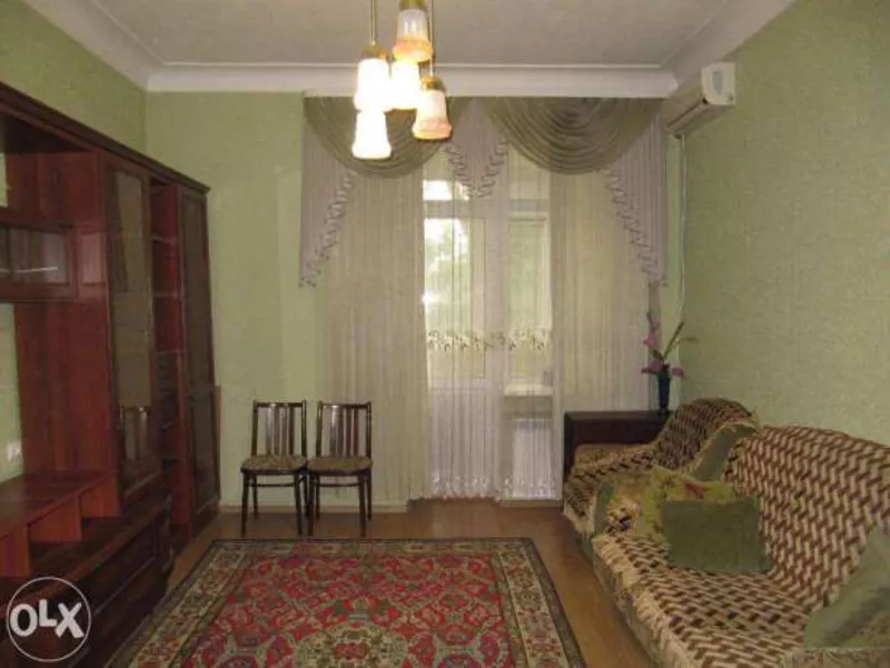 Продается 2-х комнатная квартира,  угол пр.Карла Маркса и ул.Пастера