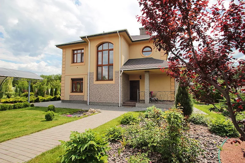 Продам дом 200 м2 в Днепропетровске,  Новоалександровка