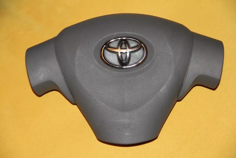 Подушка безопасности Airbag на Toyota Camry Corolla Rav4 Yari 2