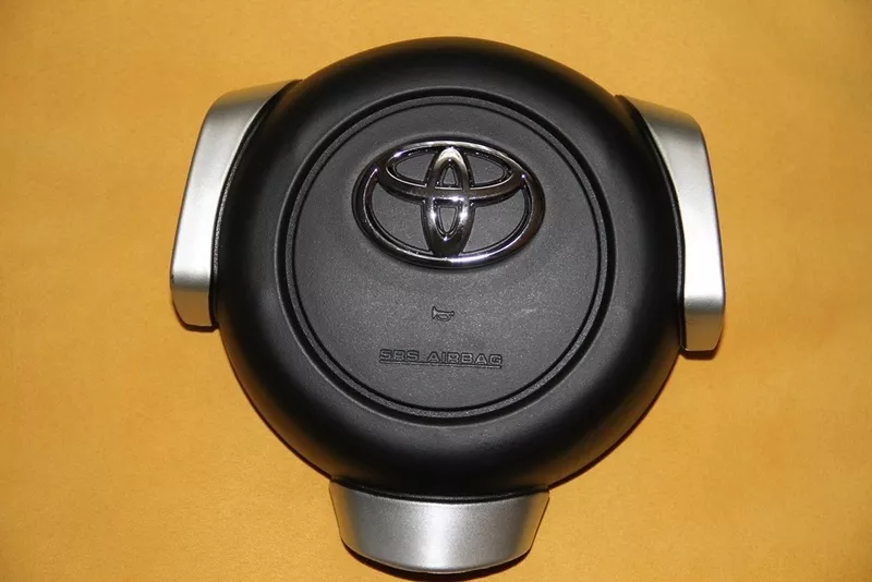 Подушка безопасности Airbag на Toyota Camry Corolla Rav4 Yari 3
