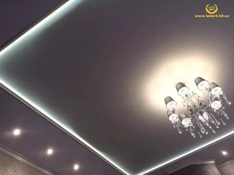 Натяжной потолок с LED подсветкой 2