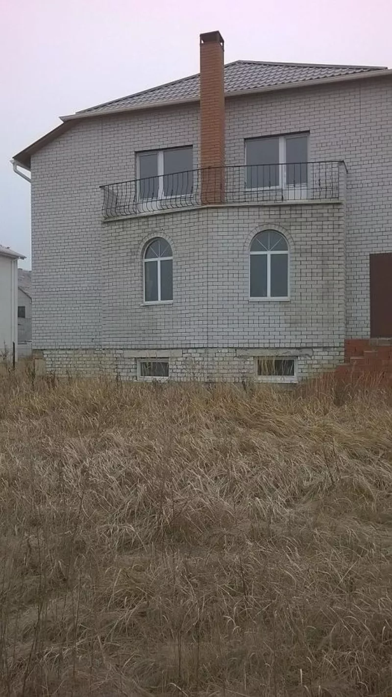 Шикарный,  просторный дом в Подгородном по цене квартиры. 4