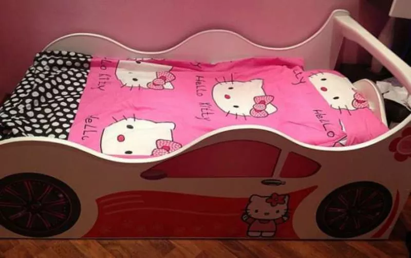 Кровать-машина для девочки 4