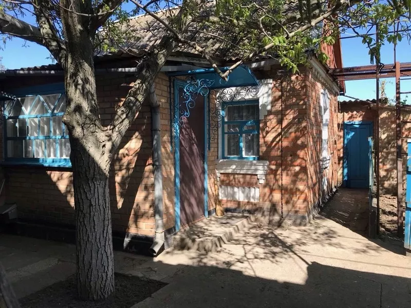 Продам дом в живописном месте в центре села Капуловка  3