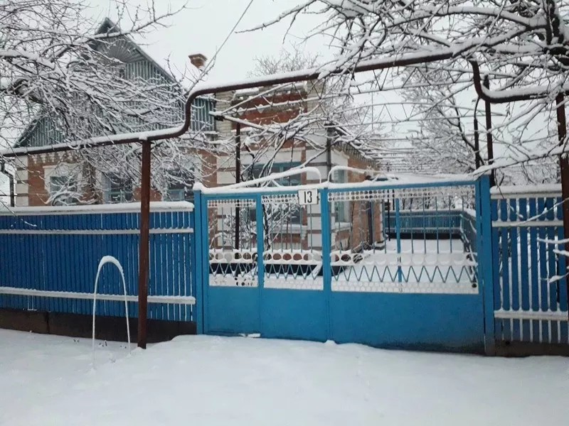 Продам дом в живописном месте в центре села Капуловка  8