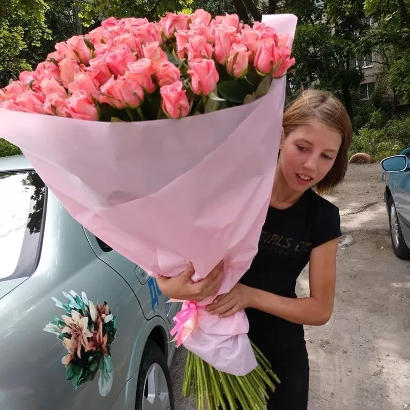 Доставка цветов Днепропетровск,  служба доставки цветов и подарков 8