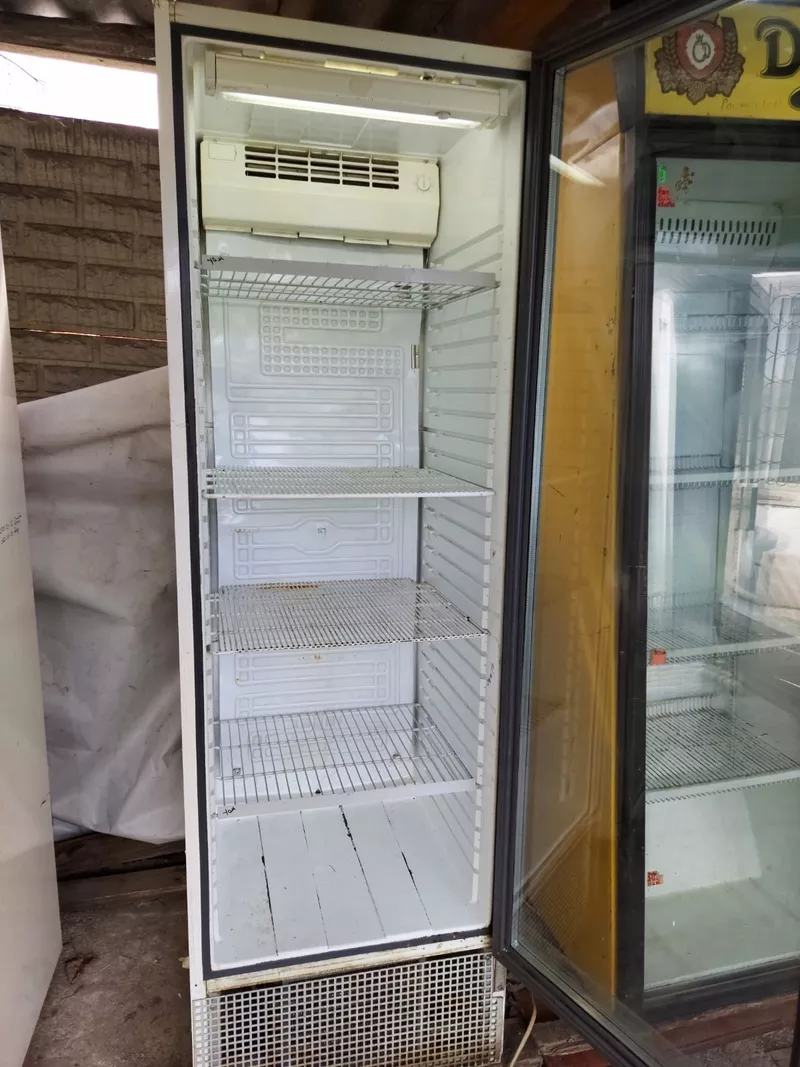 Холодильные витрины шкафы однодверные для напитков б/у Запорожье 3