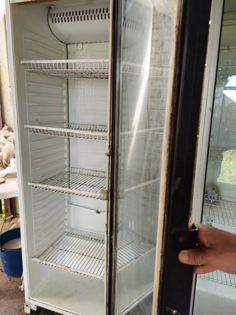 Холодильные витрины шкафы однодверные для напитков б/у Запорожье 5