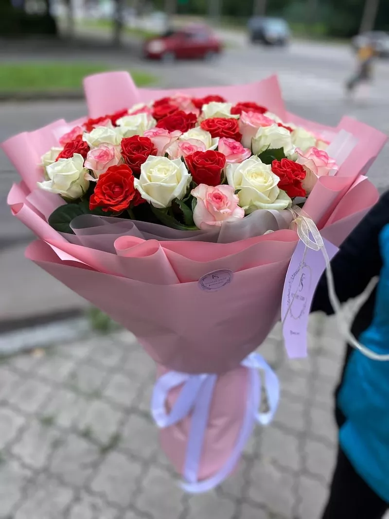 Купити букети троянд у Запоріжжі - тільки у крамниці Flowers Story 2