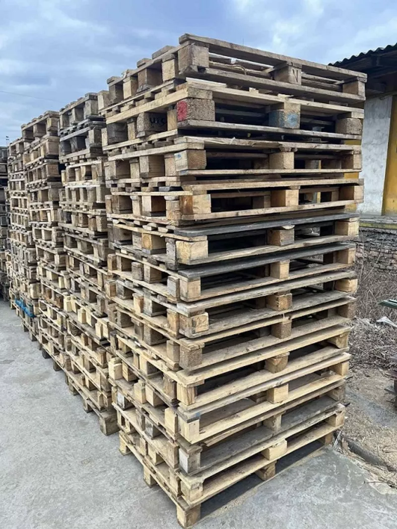 Продам бв піддони дерев'яні типові 1200х1000,  1200х800.