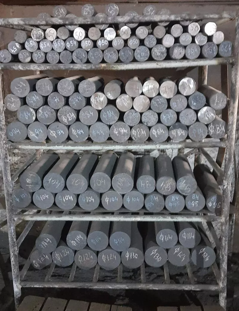 Чавун круглого перетину,  болванки діаметром до 2 метрів 3