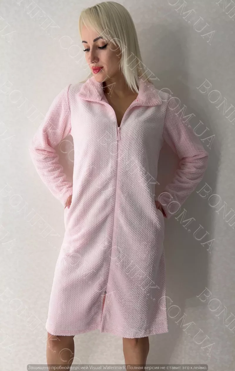 Жіночий рожевий халат із велсофту 