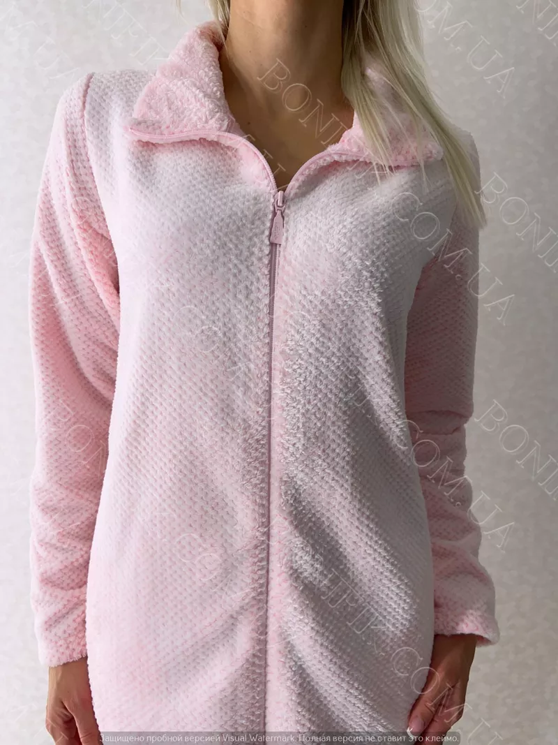 Жіночий рожевий халат із велсофту 