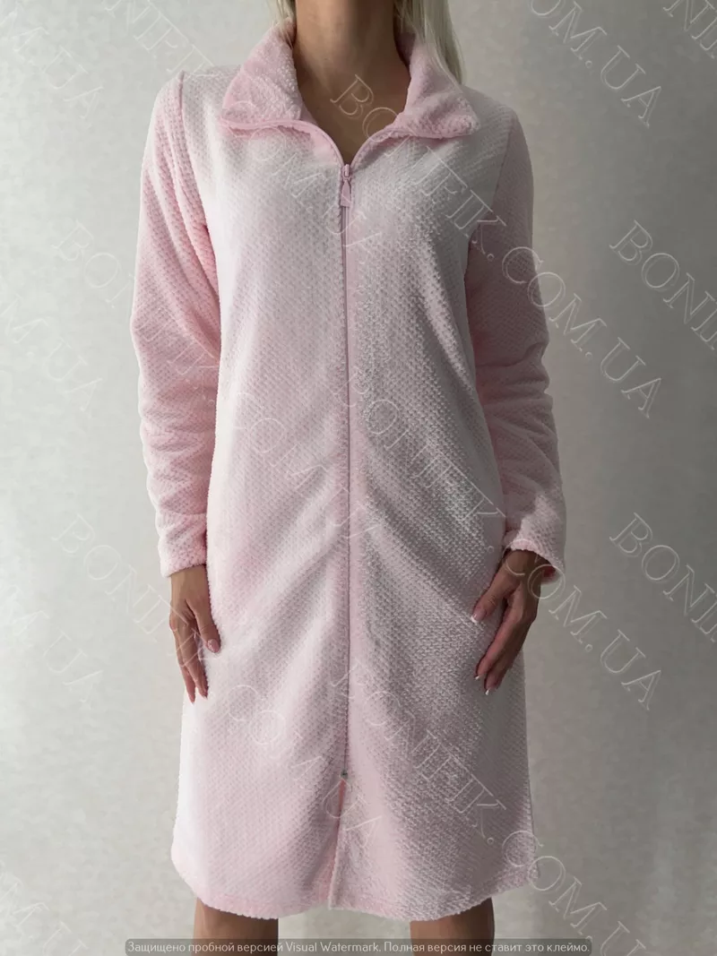 Жіночий рожевий халат із велсофту 