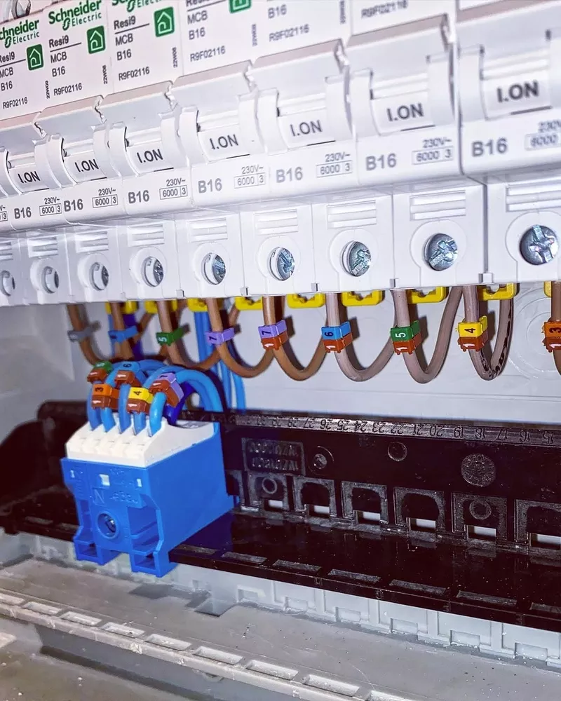 Профессиональный электрик Кривой Рог 2