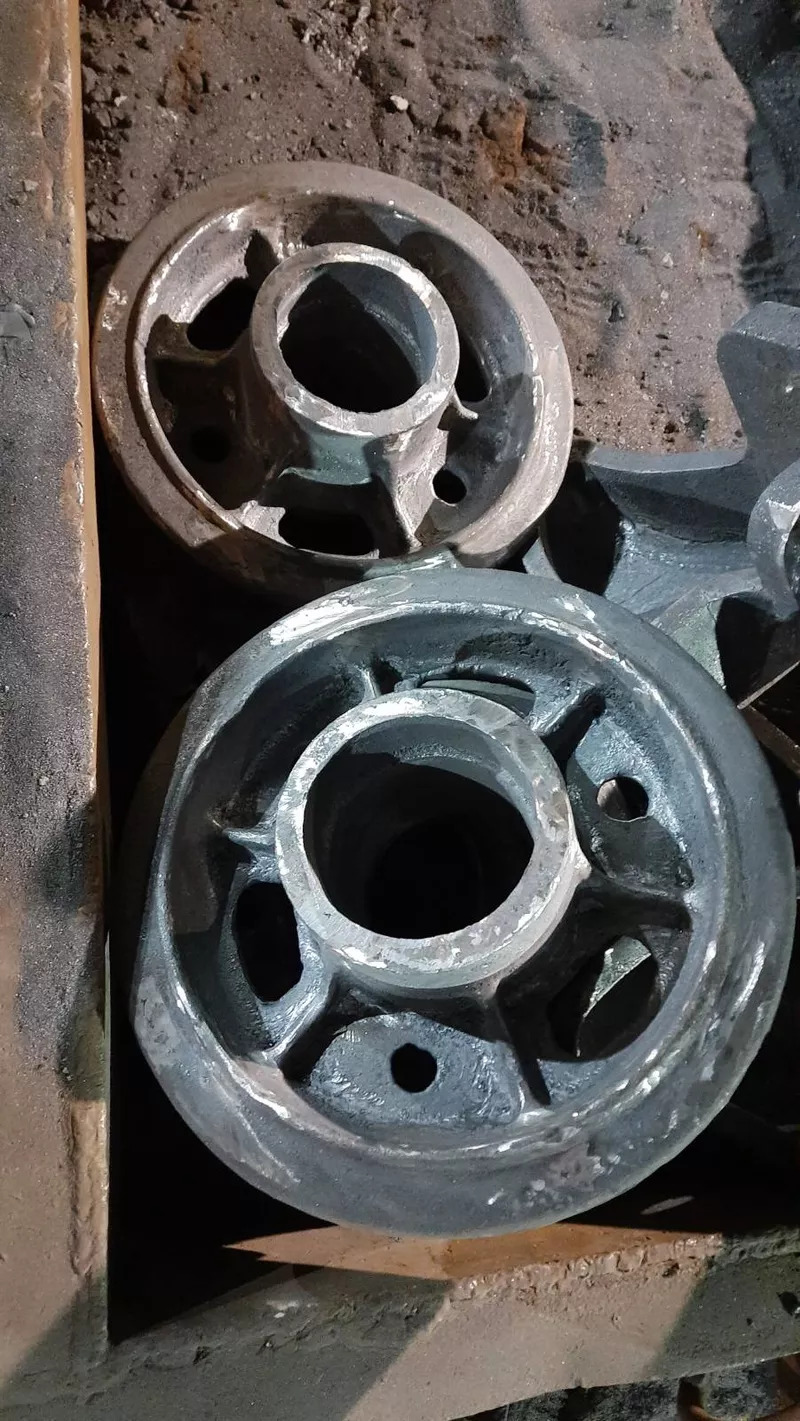 Сталеві та чавунні деталі методом лиття лгм і хтс 4