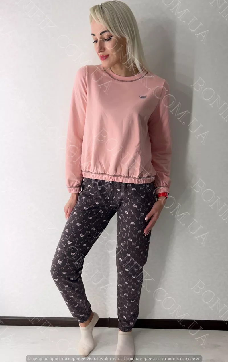 Комплект жіночої піжами із колекції 