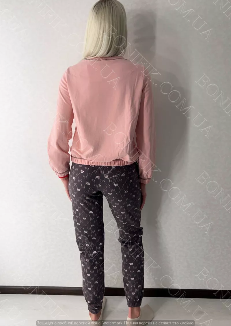 Комплект жіночої піжами із колекції 