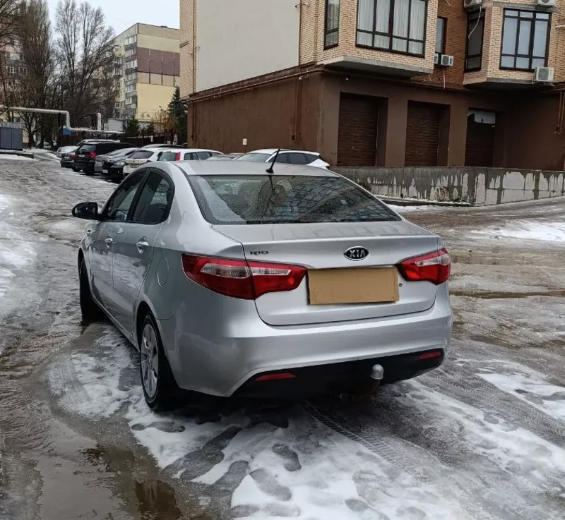 Продам чудову автівку KIA RIO  3