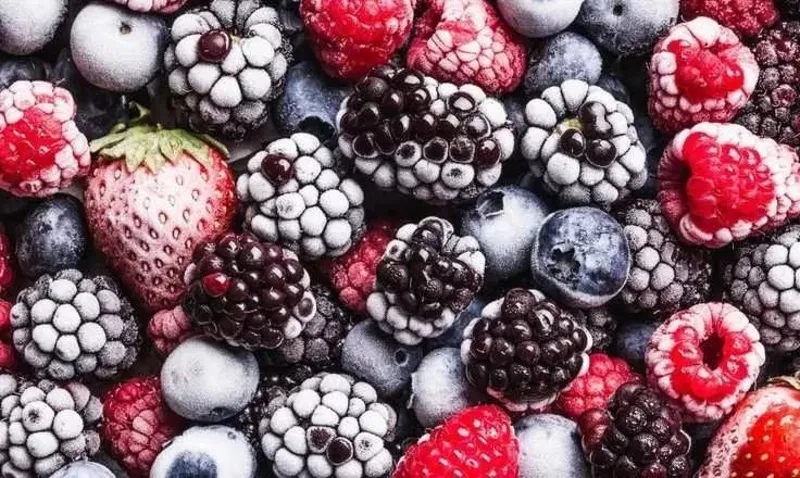 Xoлодильна та морозильна камери для Заморозки малини і суниці 2