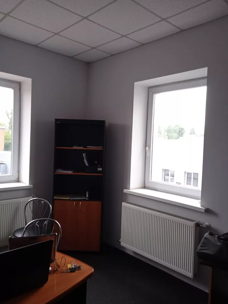 Здається в оренду офісні приміщення 15-100 кв. м.,  Кривий Ріг,  р-н Авт 4