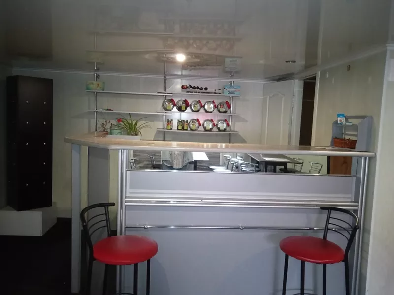 Здається в оренду кафе в атомобільному комплексу р-н Автовокзал Кривий 4